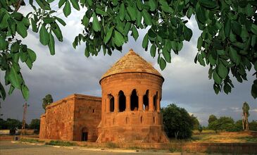 29 NİSAN -02 MAYIS 2026  VAN-BİTLİS-AHLAT-DOĞU BEYAZIT-IĞDIR TURU